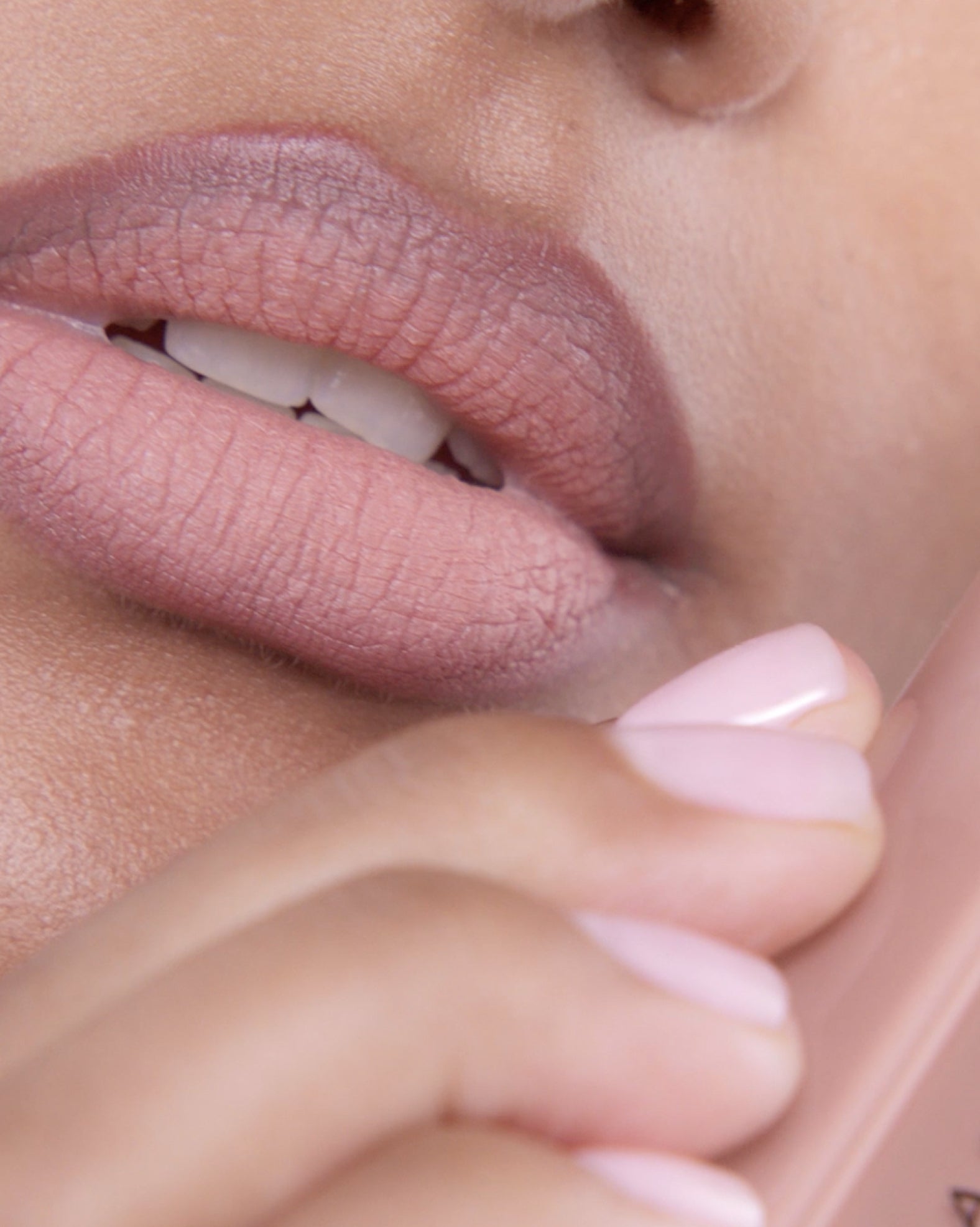 How To Apply: Lip Velvet In Peachy Nude