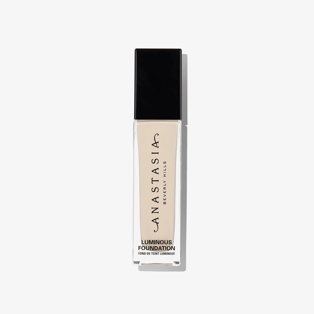 110C | Closed Luminous Foundation - 110C