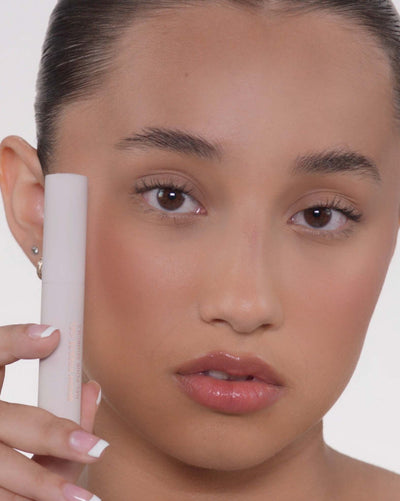 Defined Brows Using Freeze® Gel