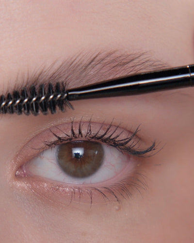 Applying Brow Freeze®