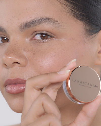 Applying Brow Freeze®