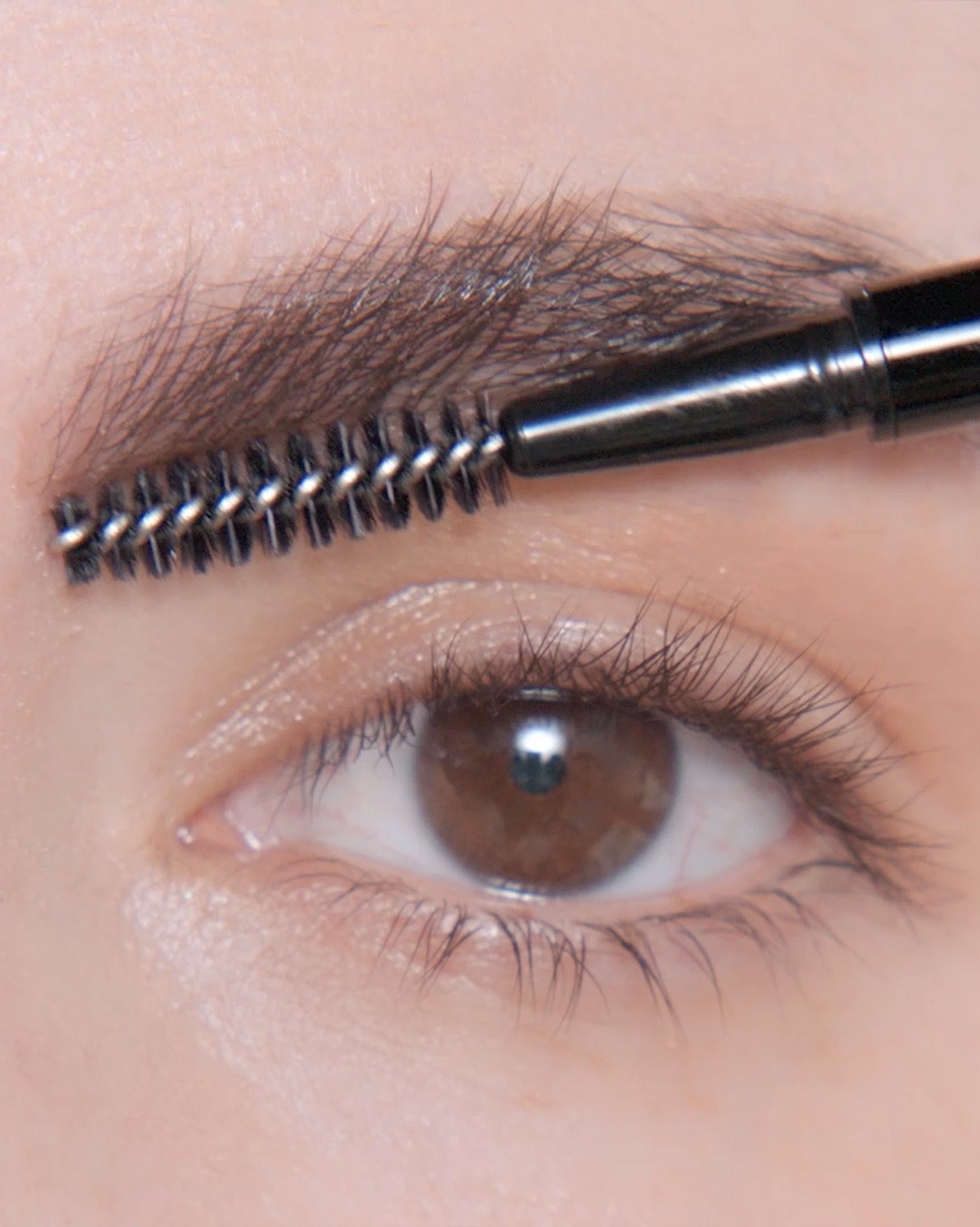 Applying Brow Wiz® in Soft Brown