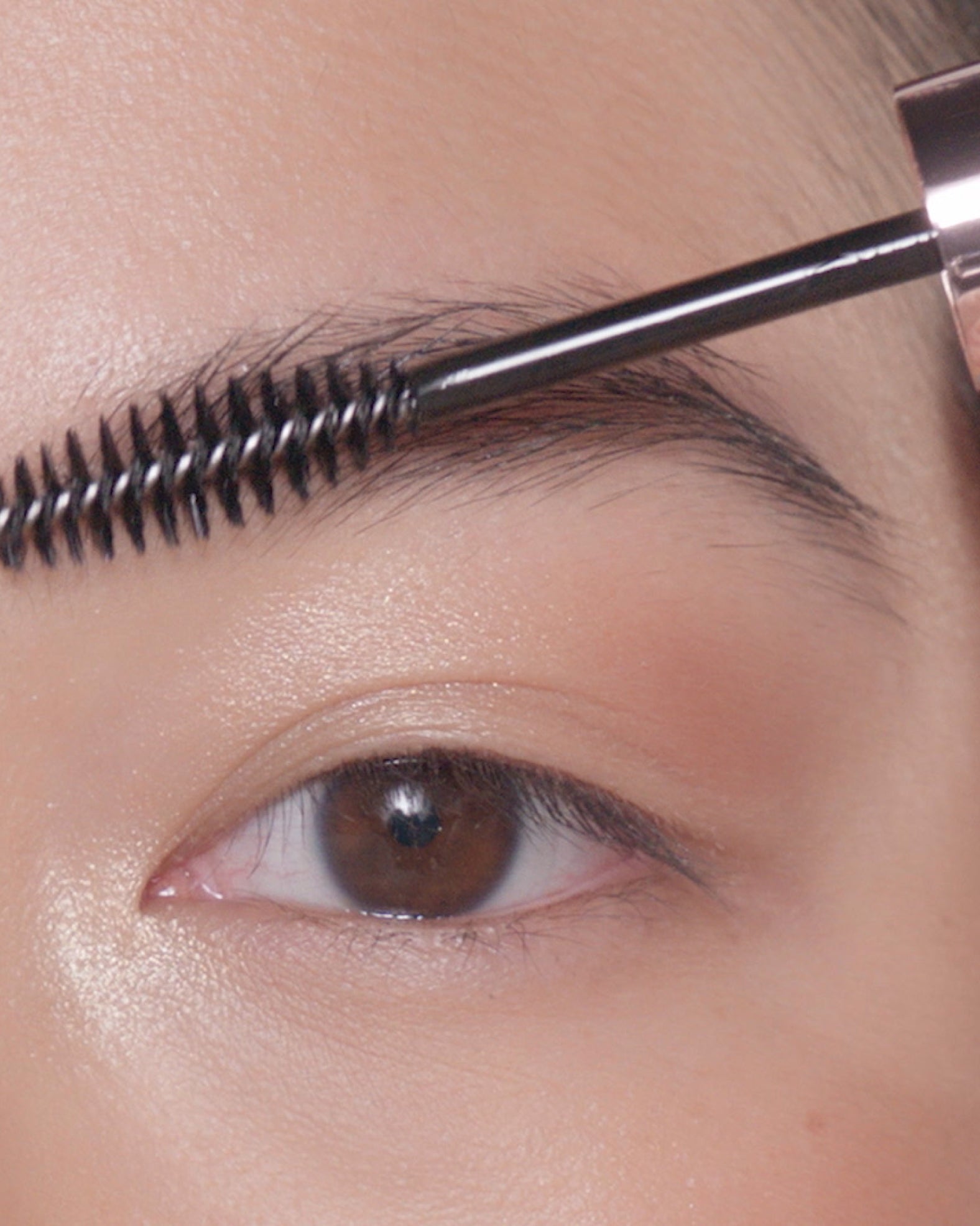 Applying Clear Brow Gel