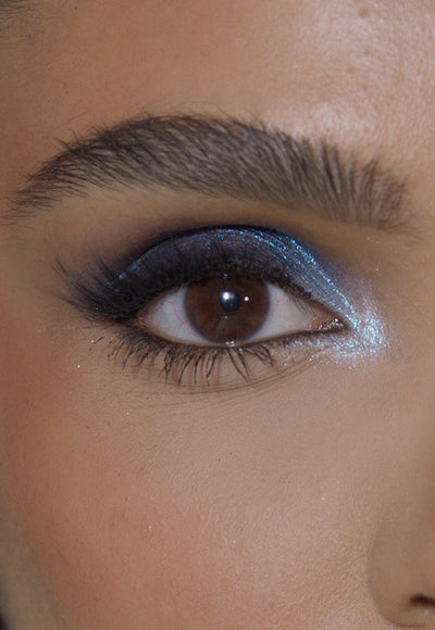 How To: Glidr Eyeshadow Stick in Abyss and Ice Blue