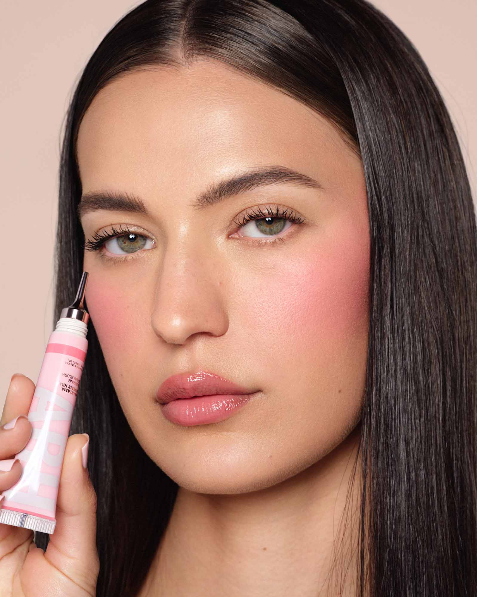 HOW TO APPLY: BLURRING SERUM BLUSH IN HIBISCUS