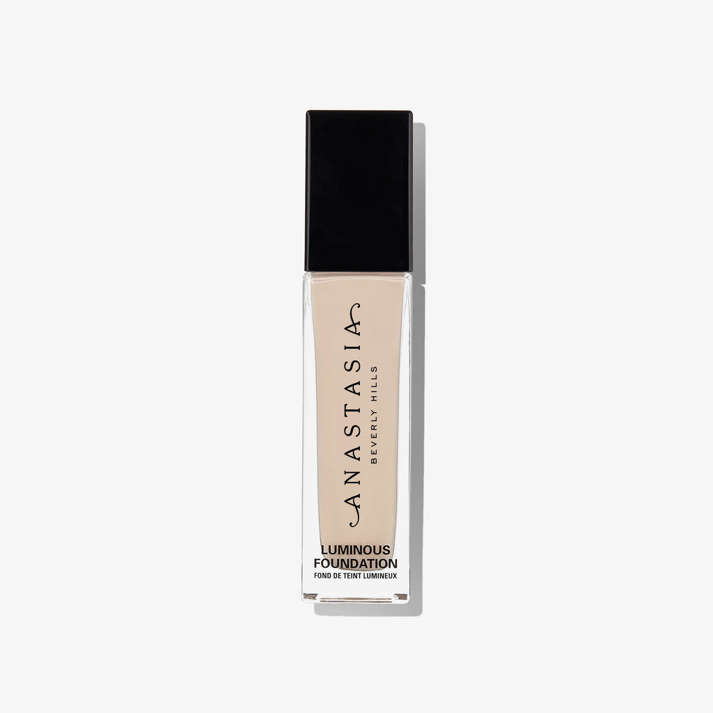 130N | Closed Luminous Foundation - 130N 