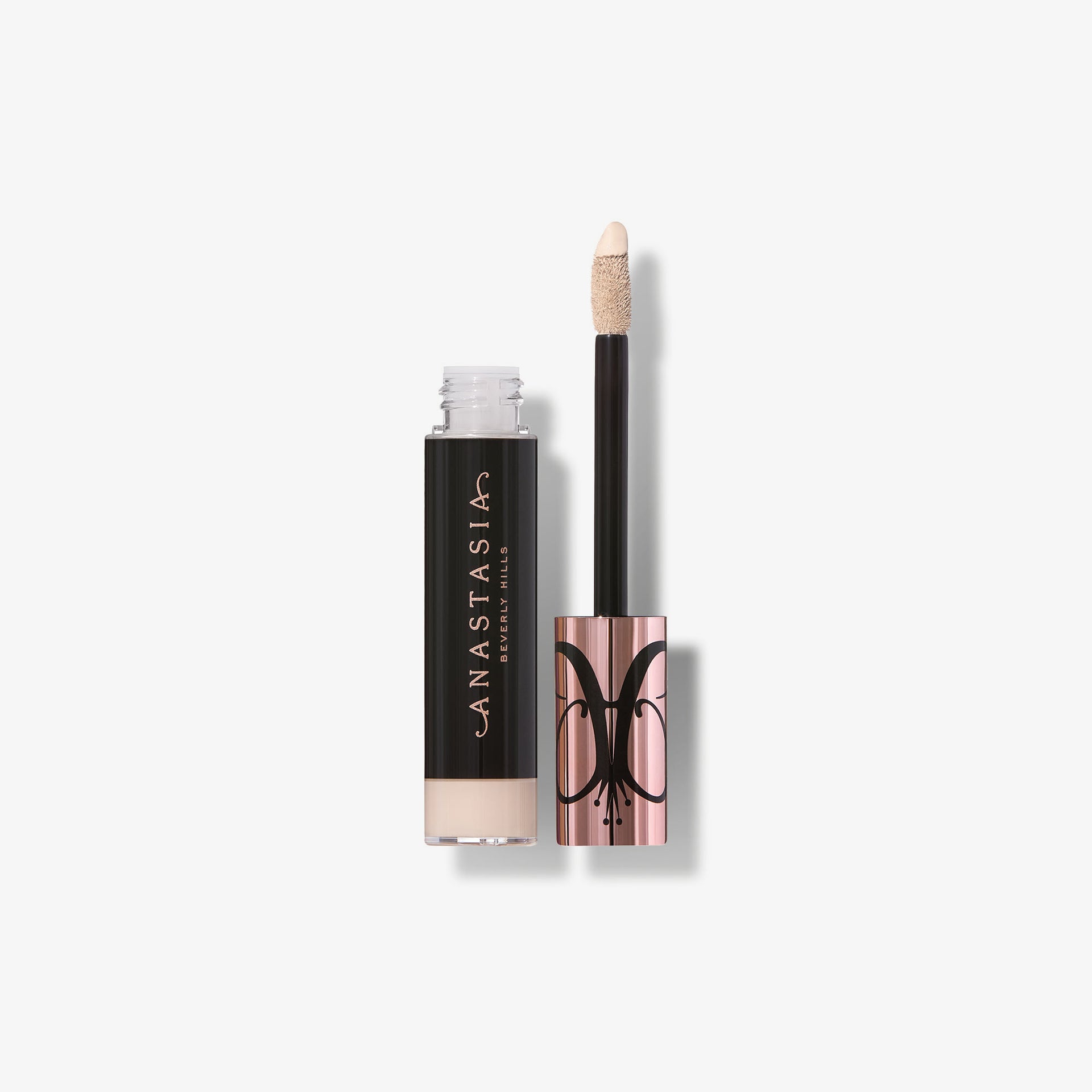 4 |  Magic Touch Concealer - 4