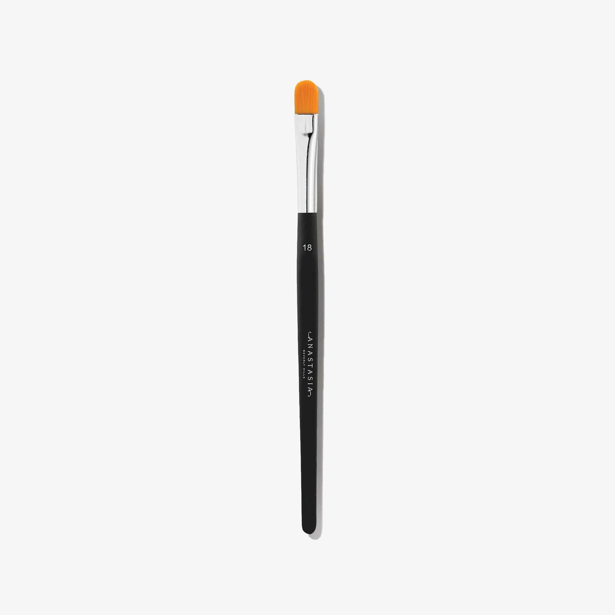 Brush 18 Precise Conceal Brush